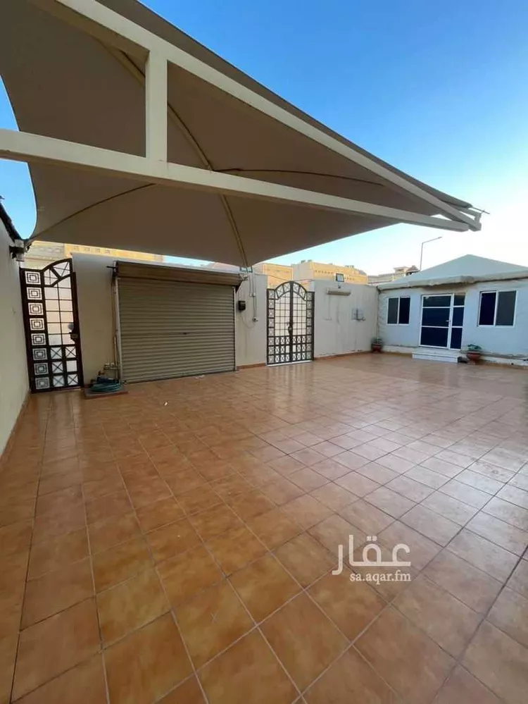 فيلا للبيع في شارع القمر, حي إشبيلية, مدينة الرياض, منطقة الرياض صورة 5