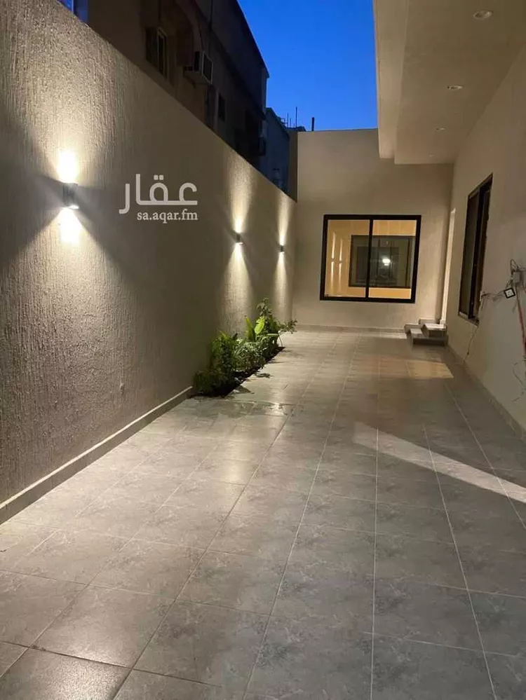 فيلا للبيع في شارع ابن فارس, حي الجلوية, مدينة الدمام, المنطقة الشرقية 8