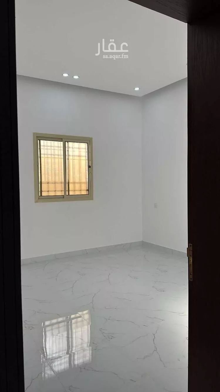 عمارة للبيع في شارع عمر بن الخطاب, حي الفيصلية, مدينة النعيرية, المنطقة الشرقية صورة 4