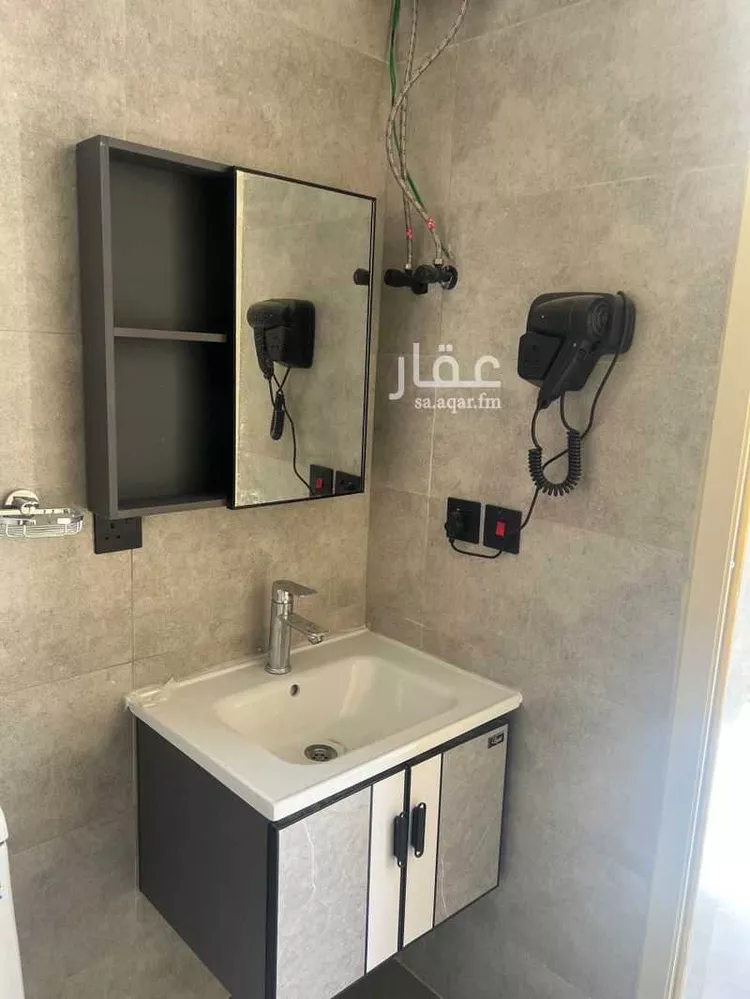 شقة مفروشة للحجز في شارع سعد بن خولة ، حي الصقورية ، المزاحمية ، المزاحمية صورة 4