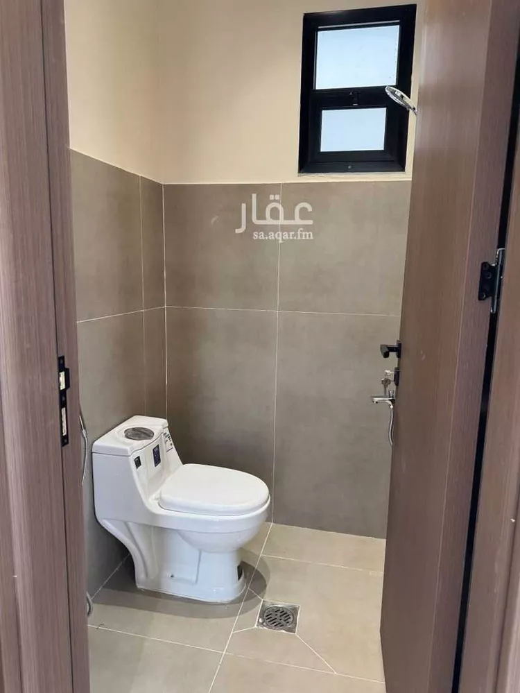فيلا للبيع في شارع المحدار, حي المعيزيلة, مدينة الرياض, منطقة الرياض صورة 5
