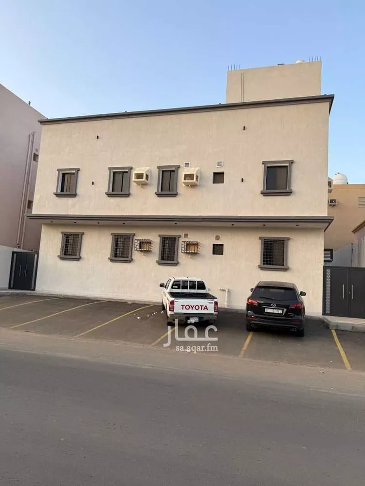 شقة للإيجار في طريق الريان ، حي المرجانية ، رابغ ، رابغ