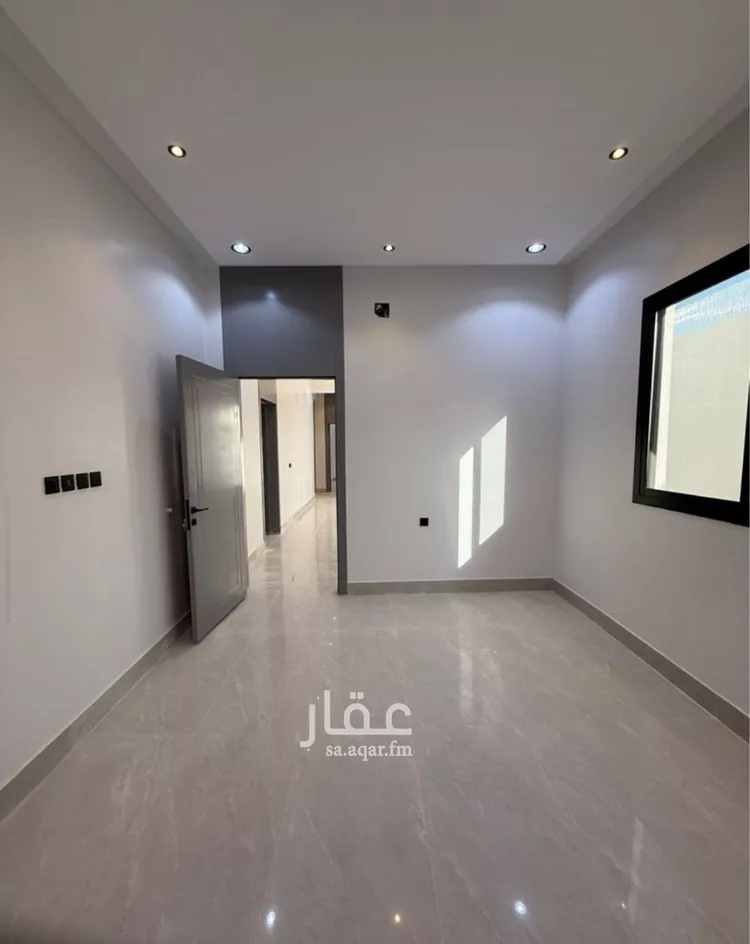 دور للبيع في شارع يحيى بن جزلة, حي بدر, مدينة الرياض, منطقة الرياض صورة 3