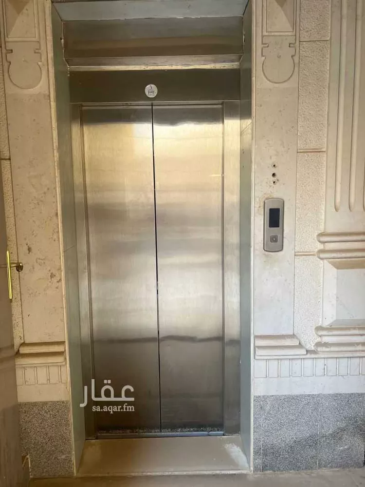 فيلا للبيع في شارع السفراء, حي الحمراء, مدينة الرياض, منطقة الرياض 12