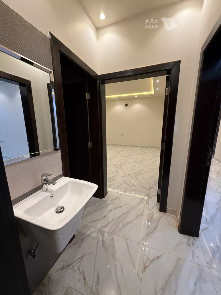 شقة للإيجار في شارع بدنة, حي عرقة, مدينة الرياض, منطقة الرياض 5