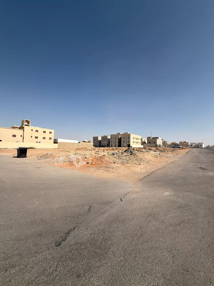 Land for Sale in Riyadh Al Mahdiyah 3