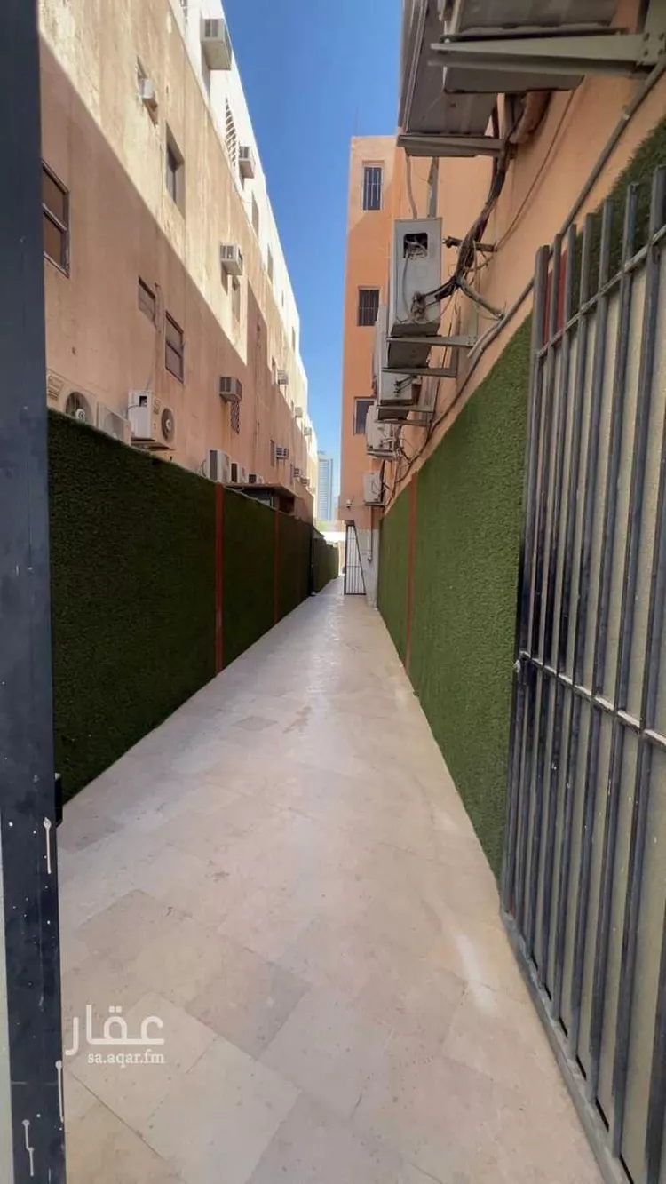 عمارة للبيع في شارع التخصصي, حي العليا, مدينة الرياض, منطقة الرياض صورة 2