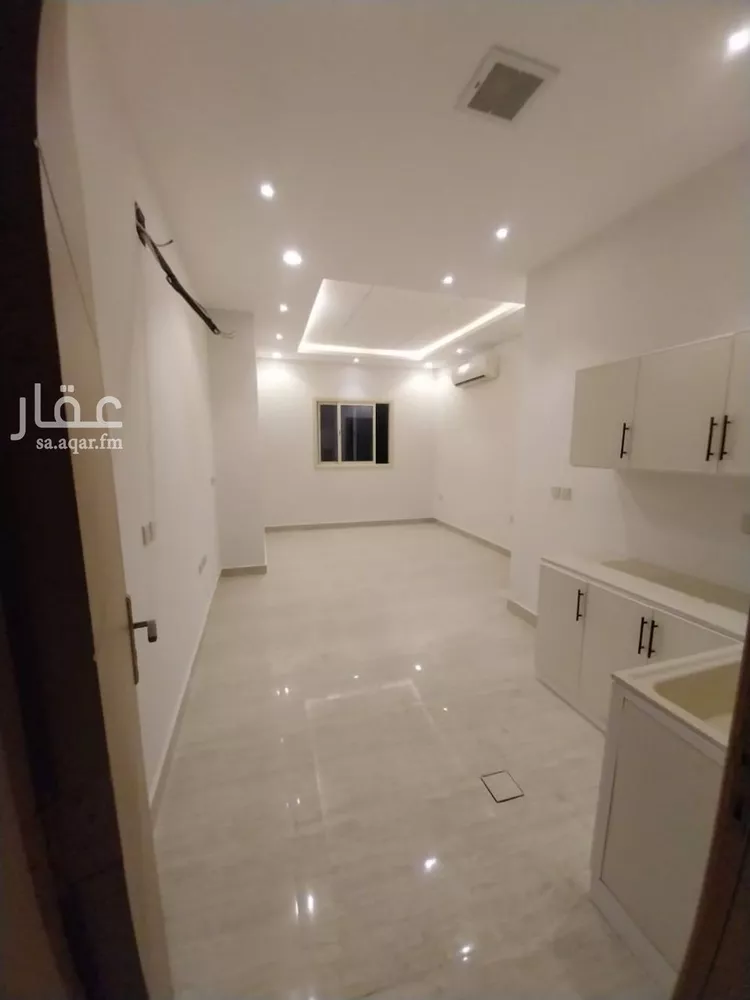 عمارة للإيجار في شارع الفواز, حي عرقة, مدينة الرياض, منطقة الرياض