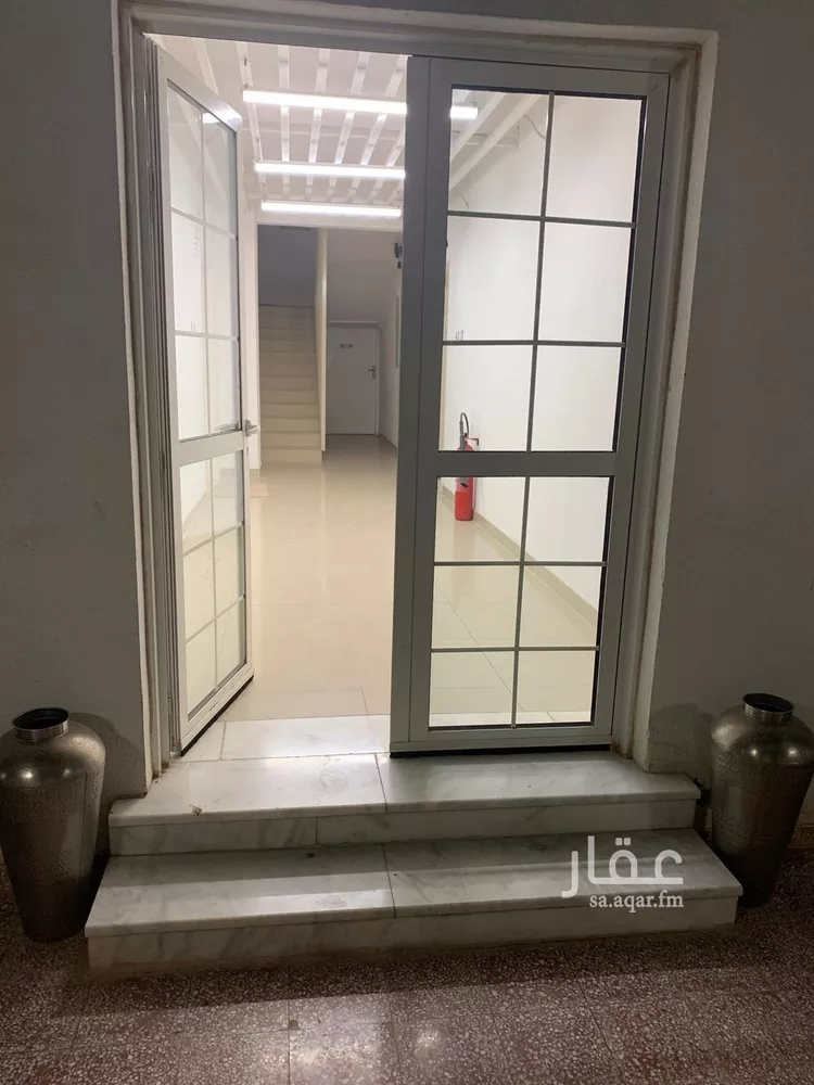 فيلا للبيع في شارع زيد الخير, حي الروضة, مدينة الرياض, منطقة الرياض صورة 2