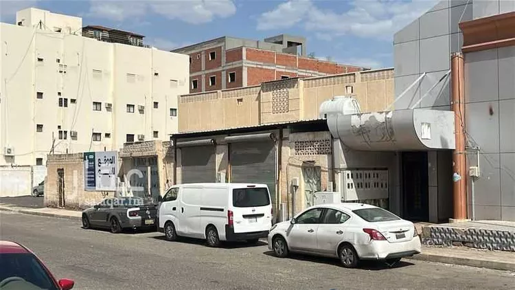 Building for Sale in Medina Al Eskan صورة 3