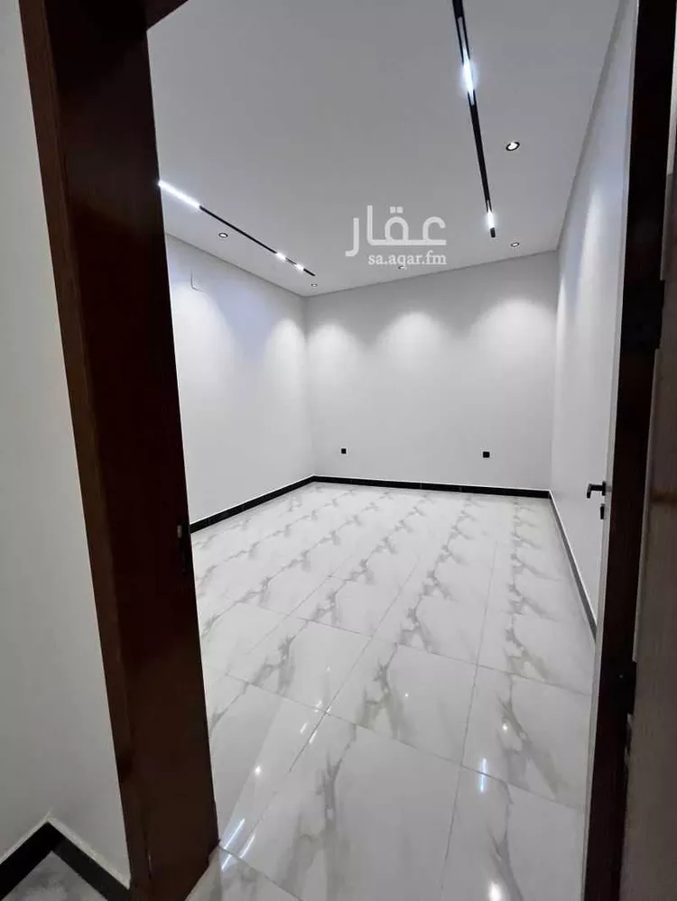 دور للبيع في شارع طريق ابها, حي الجنادرية, مدينة الرياض, منطقة الرياض 9