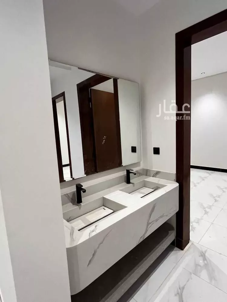 دور للبيع في شارع طريق ابها, حي الجنادرية, مدينة الرياض, منطقة الرياض 11