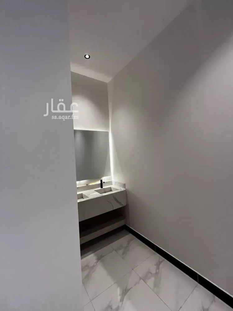 دور للبيع في شارع طريق ابها, حي الجنادرية, مدينة الرياض, منطقة الرياض 25