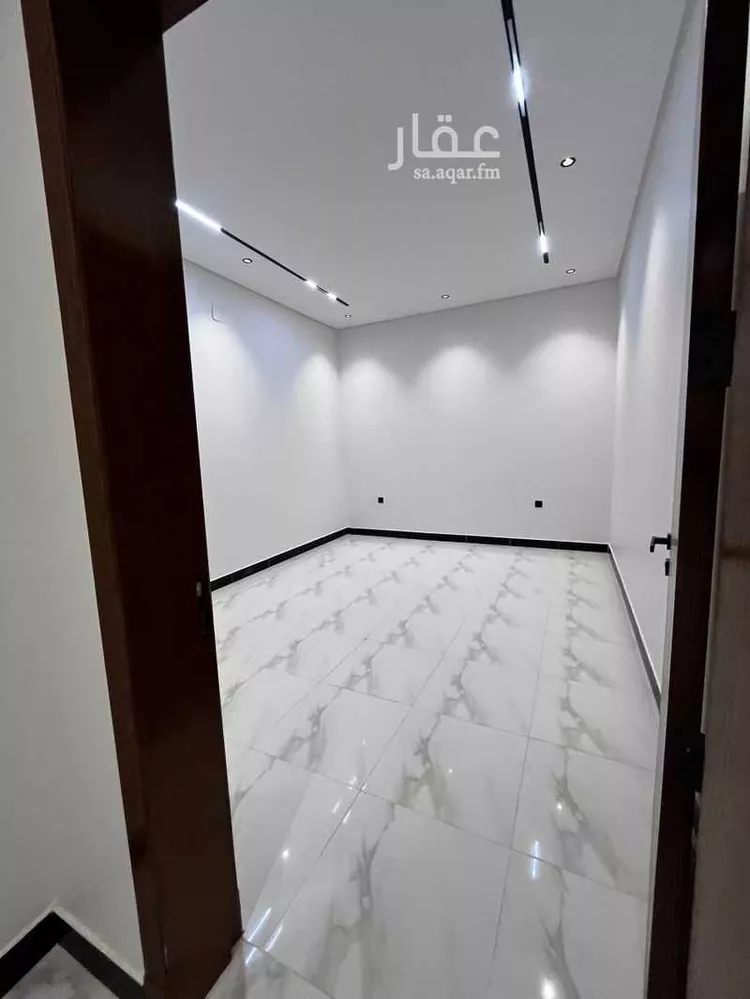 دور للبيع في شارع طريق ابها, حي الجنادرية, مدينة الرياض, منطقة الرياض 17