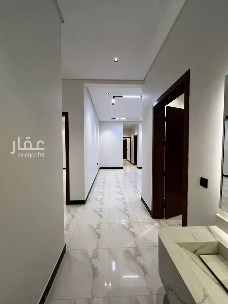 دور للبيع في شارع طريق ابها, حي الجنادرية, مدينة الرياض, منطقة الرياض 24