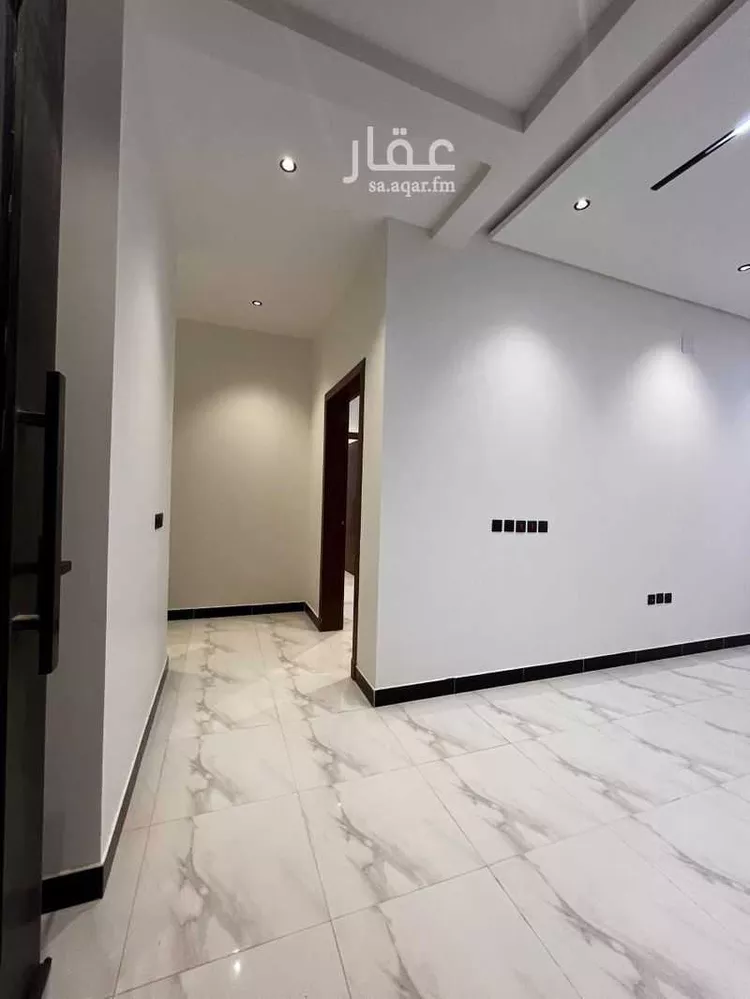 دور للبيع في شارع طريق ابها, حي الجنادرية, مدينة الرياض, منطقة الرياض 26