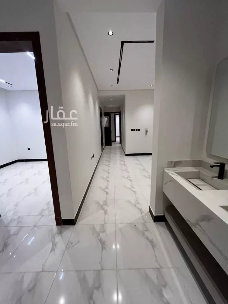دور للبيع في شارع طريق ابها, حي الجنادرية, مدينة الرياض, منطقة الرياض 7