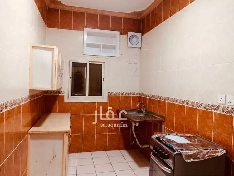 شقة للإيجار في شارع ابي طاهر, حي البحيرة, مدينة ينبع, منطقة المدينة المنورة صورة 4