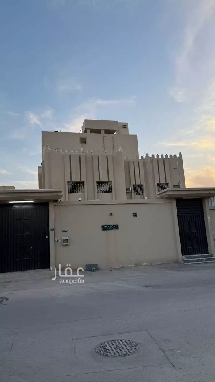 فيلا للبيع في شارع شيبان بن محرز ، حي ظهرة البديعة ، الرياض ، منطقة الرياض صورة 3