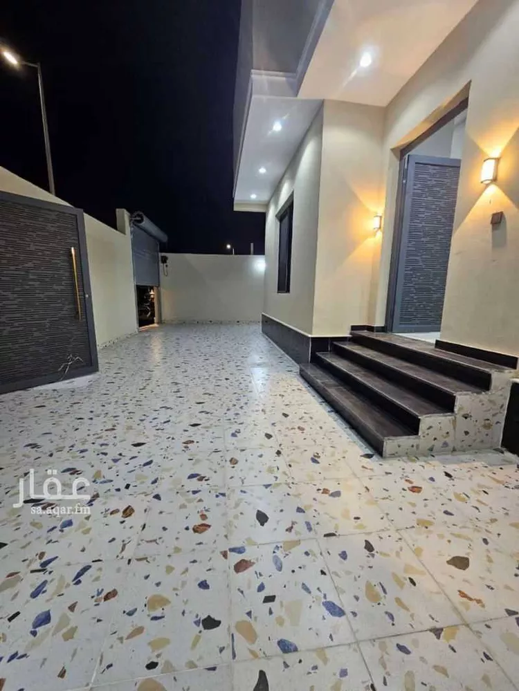 دور للبيع في شارع محمد بن سابق الاموي, حي الصالحية, مدينة جدة, منطقة مكة المكرمة صورة 3