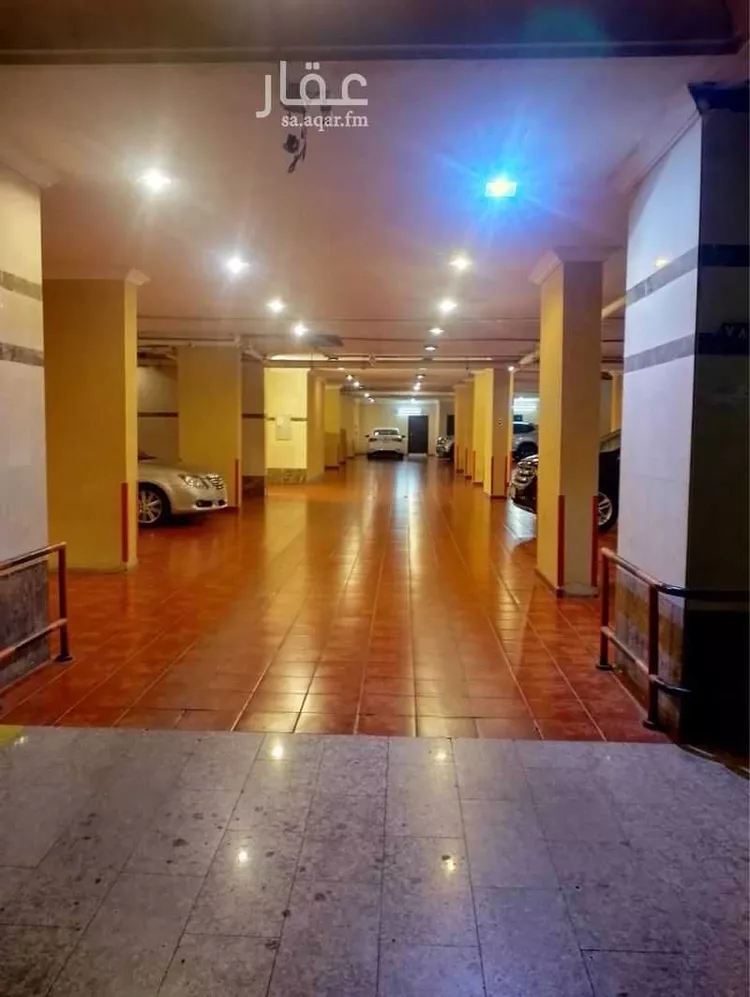 عمارة للإيجار في شارع القائد, حي العزيزية, مدينة جدة, منطقة مكة المكرمة صورة 2