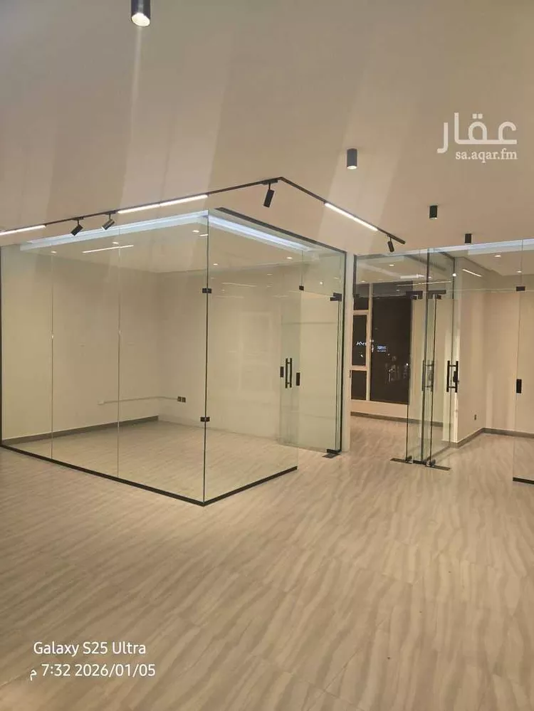 مكتب تجاري للإيجار في شارع الملك عبدالعزيز ابن عبدالرحمن سعود الفرعي, حي العارض, مدينة الرياض, منطقة الرياض صورة 3