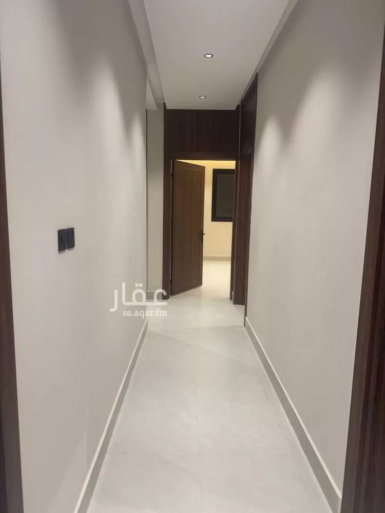 دور للبيع في شارع إبراهيم بن جابر, حي المعيزيلة, مدينة الرياض, منطقة الرياض صورة 3