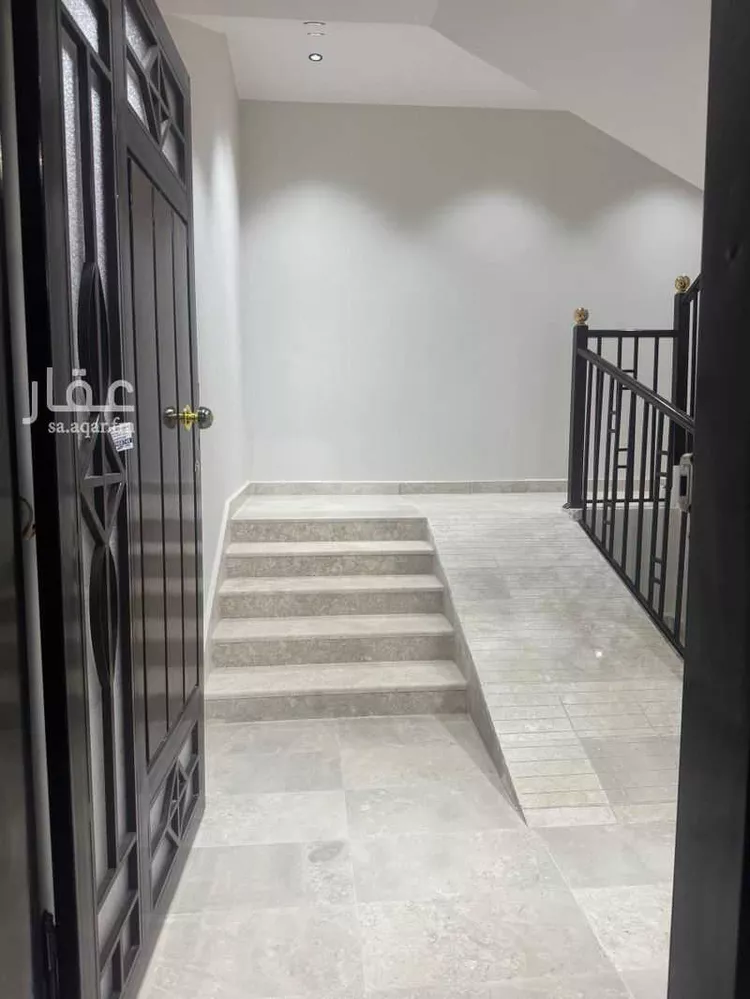 دور للبيع في شارع إبراهيم بن جابر, حي المعيزيلة, مدينة الرياض, منطقة الرياض صورة 2