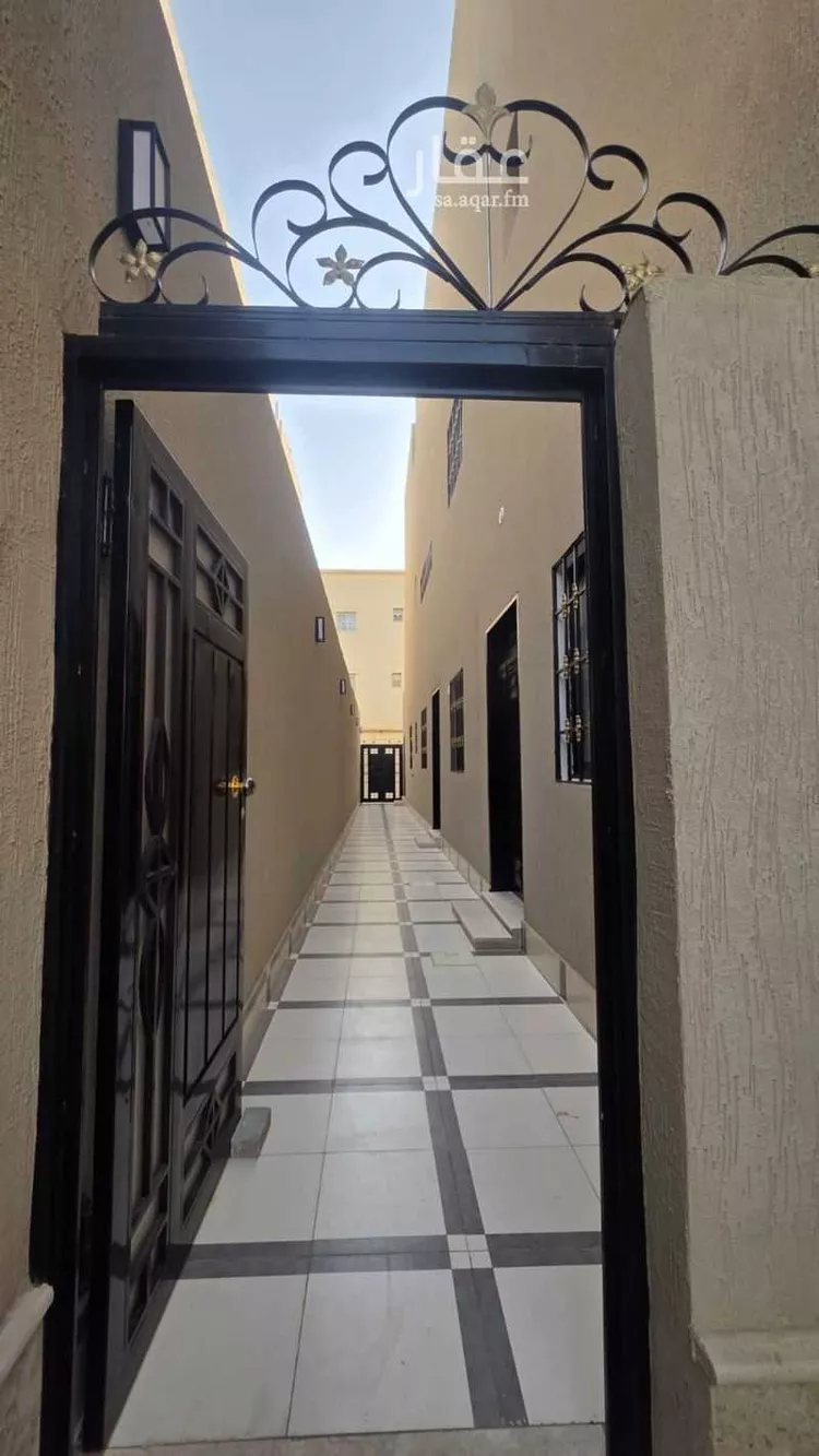 دور للبيع في شارع إبراهيم بن جابر, حي المعيزيلة, مدينة الرياض, منطقة الرياض صورة 4