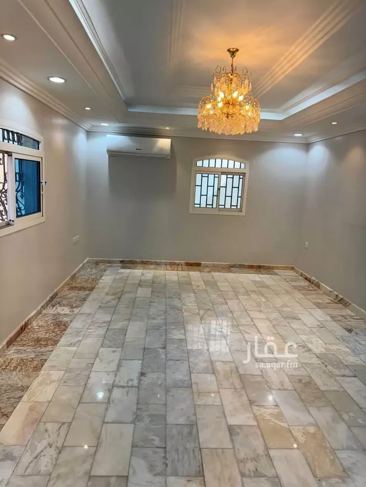 فيلا للإيجار في شارع منيفة, حي الورود, مدينة الرياض, منطقة الرياض صورة 5