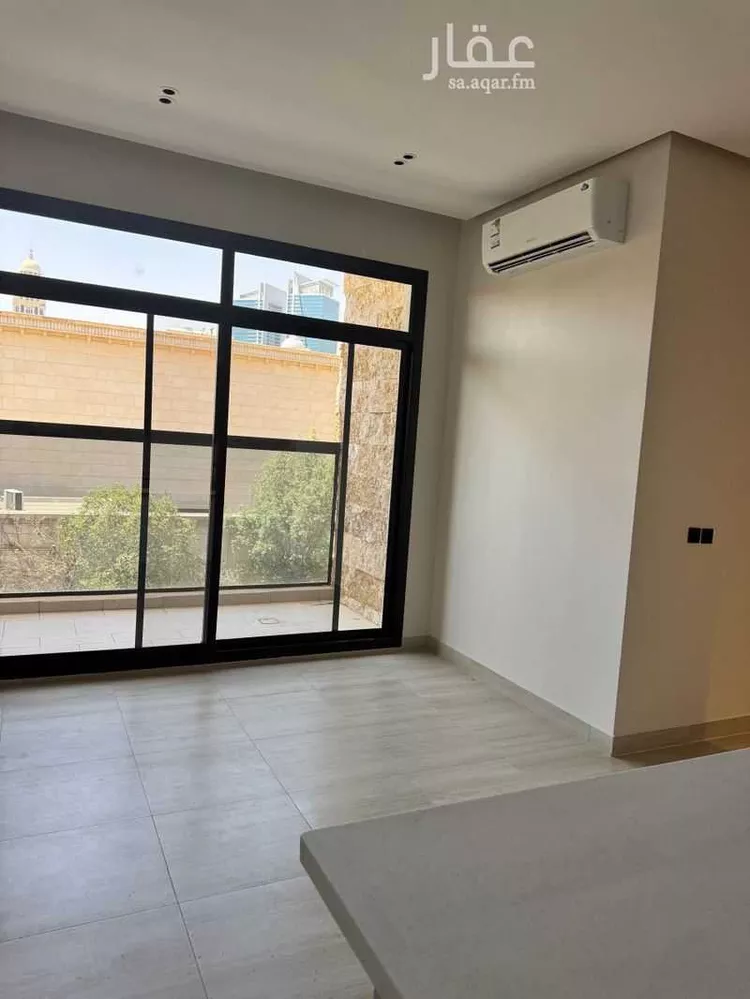 شقة للإيجار في شارع الزاهد أويس, حي العليا, مدينة الرياض, منطقة الرياض 15