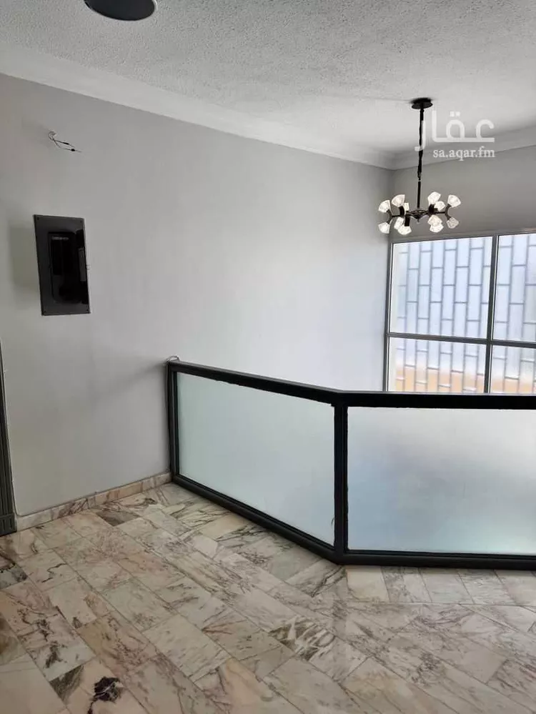 فيلا للإيجار في شارع منيفة, حي الورود, مدينة الرياض, منطقة الرياض صورة 2