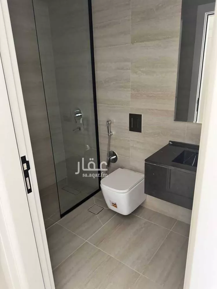 شقة للإيجار في شارع الزاهد أويس, حي العليا, مدينة الرياض, منطقة الرياض 8