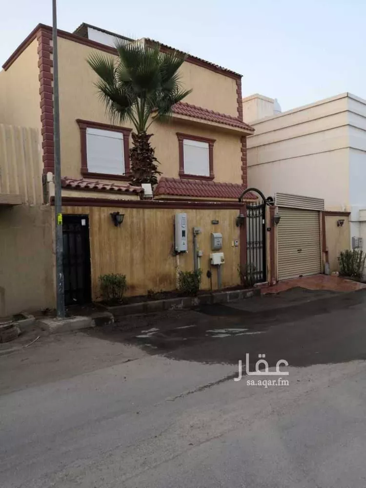 فيلا للبيع في شارع الحدبة, حي الملك فهد, مدينة الرياض, منطقة الرياض