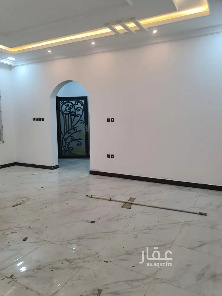فيلا للبيع في شارع جنادة بن خالد, حي المنار, مدينة الدمام, المنطقة الشرقية صورة 4