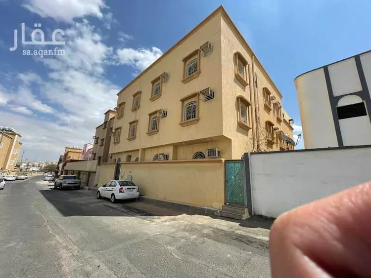 عمارة للبيع في شارع حازم ابن حرملة, حي الهرير الغربى, مدينة خميس مشيط, منطقة عسير صورة 3