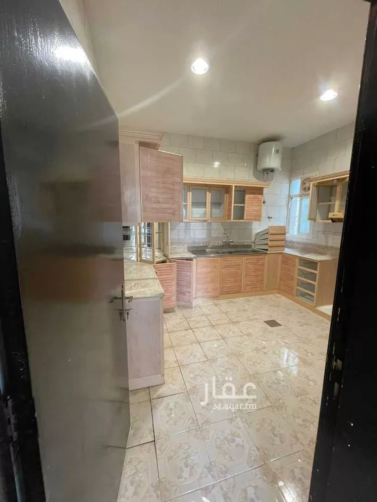 عمارة للبيع في شارع حازم ابن حرملة, حي الهرير الغربى, مدينة خميس مشيط, منطقة عسير 11