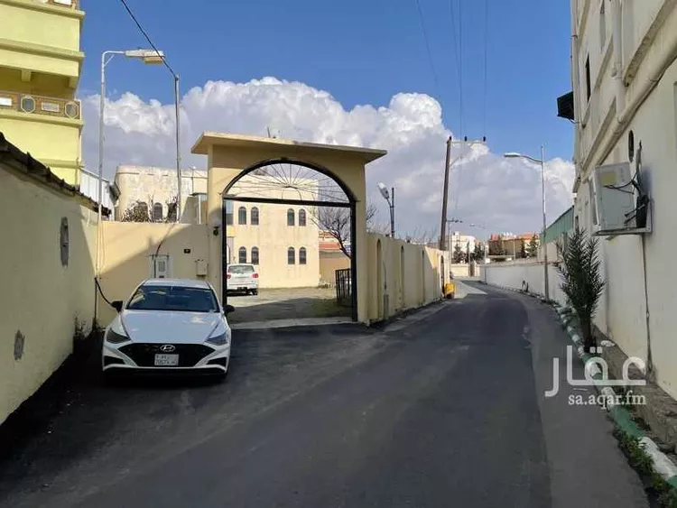 فيلا للبيع في شارع جابر ابن حيان, حي السلام, مدينة النماص, منطقة عسير صورة 3