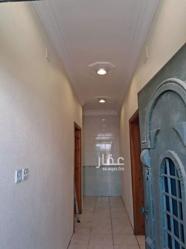 شقة للإيجار في شارع حازم ابن حرملة, حي الهرير الغربى, مدينة خميس مشيط, منطقة عسير صورة 2