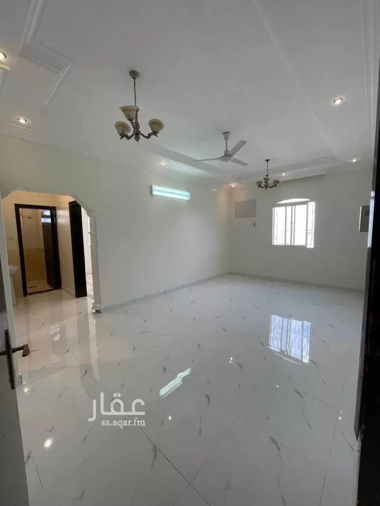 عمارة للبيع في شارع حازم ابن حرملة, حي الهرير الغربى, مدينة خميس مشيط, منطقة عسير 8