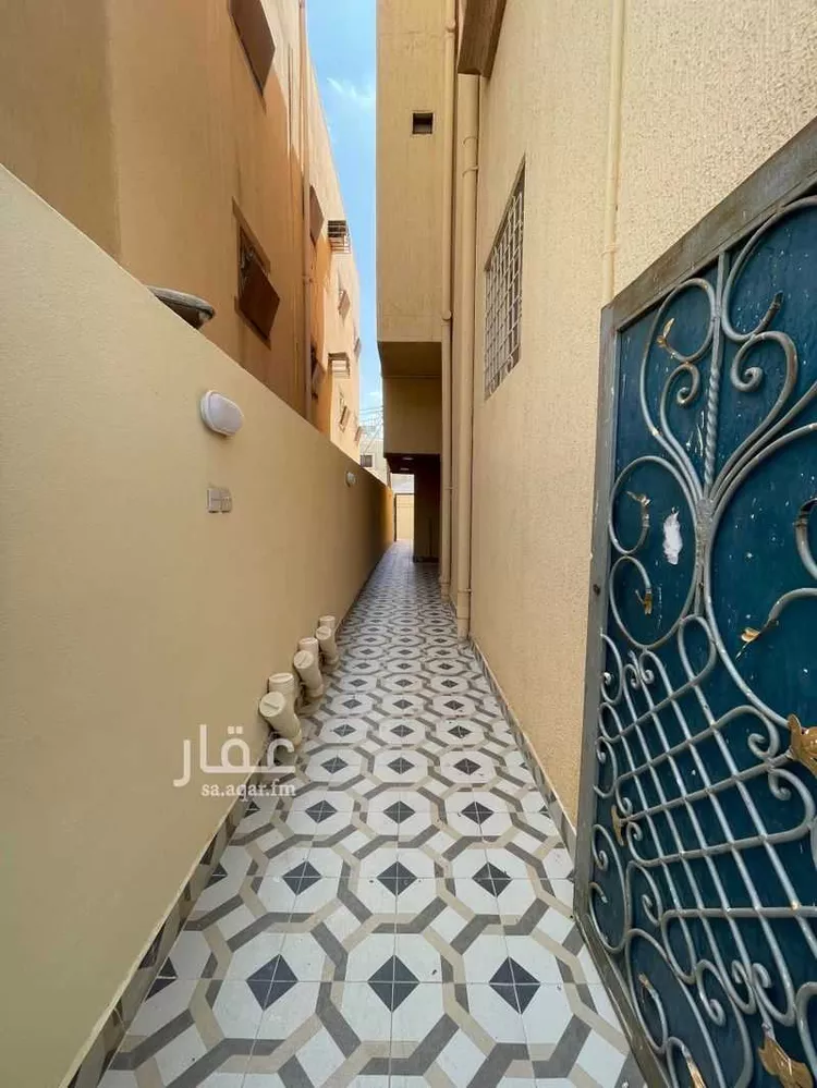 عمارة للبيع في شارع حازم ابن حرملة, حي الهرير الغربى, مدينة خميس مشيط, منطقة عسير صورة 2