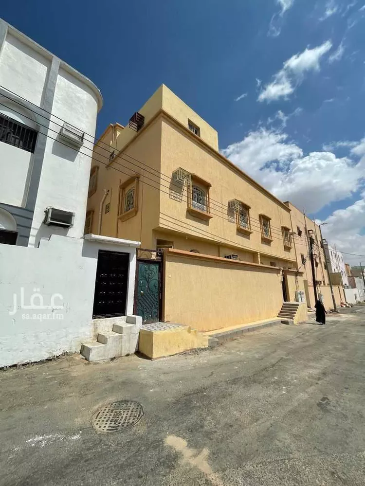 عمارة للبيع في شارع حازم ابن حرملة, حي الهرير الغربى, مدينة خميس مشيط, منطقة عسير صورة 5