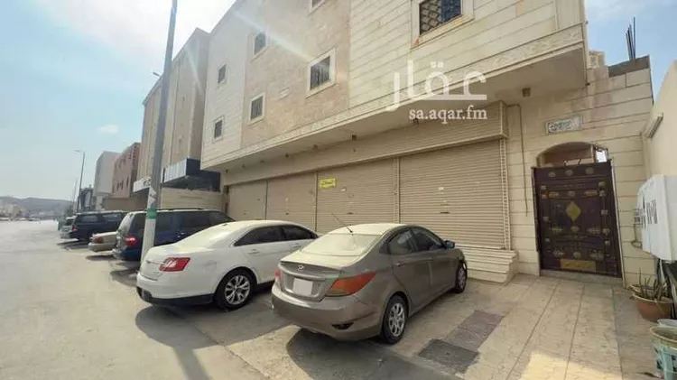محل للإيجار في شارع محمد بن ابي بكر الصديق, حي العسيلة, مدينة مكة المكرمة, منطقة مكة المكرمة