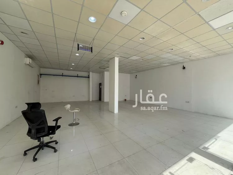 محل للإيجار في شارع محمد بن عبدالعزيز بن هيزع, حي العارض, مدينة الرياض, منطقة الرياض صورة 2