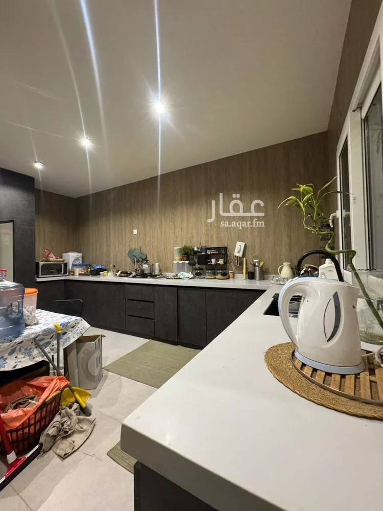 فيلا للبيع في شارع أحمد البصري, حي مطار الملك خالد الدولي, مدينة الرياض, منطقة الرياض صورة 4