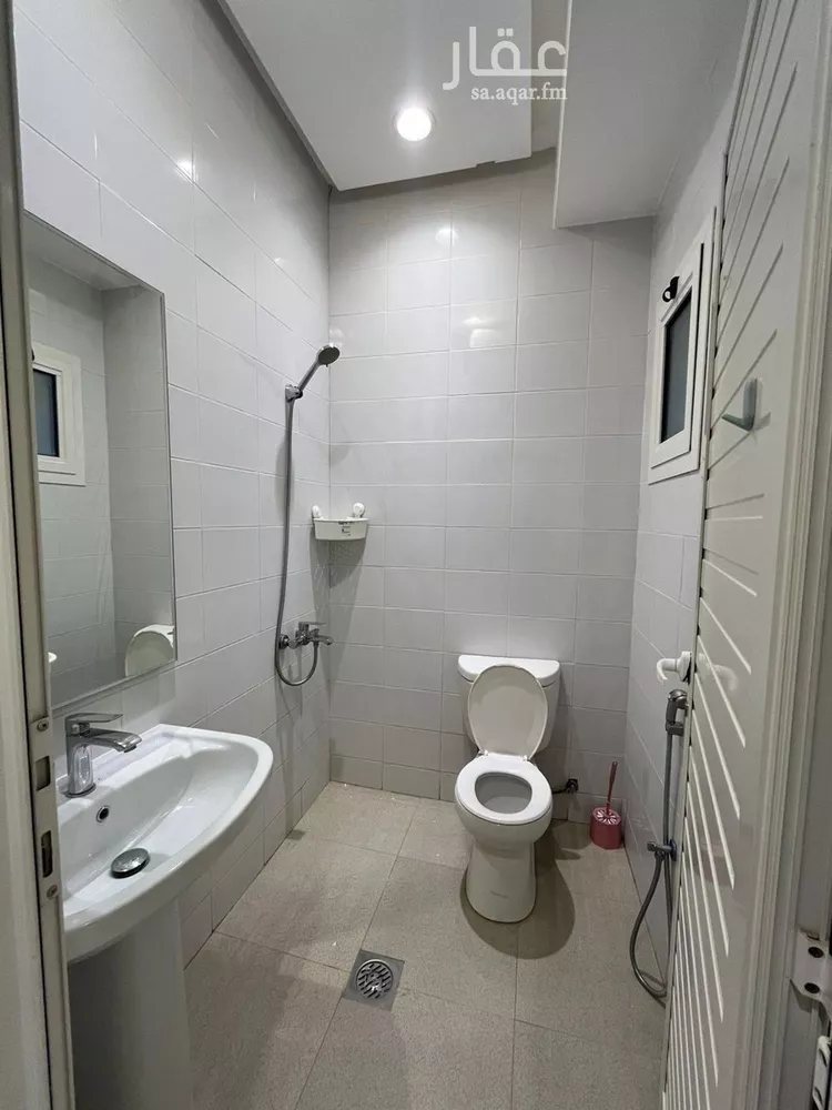 شقة للإيجار في شارع أحمد بن السرح, حي المهدية, مدينة الرياض, منطقة الرياض صورة 2