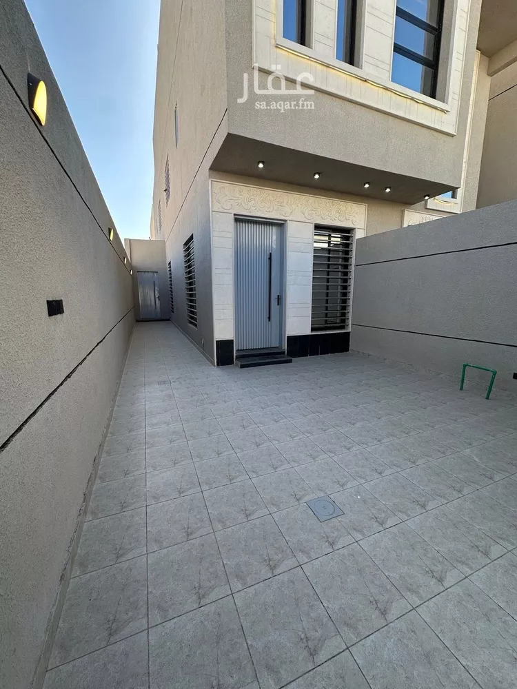 دور للبيع في شارع قيس بن محصن, حي العوالي, مدينة الرياض, منطقة الرياض صورة 4