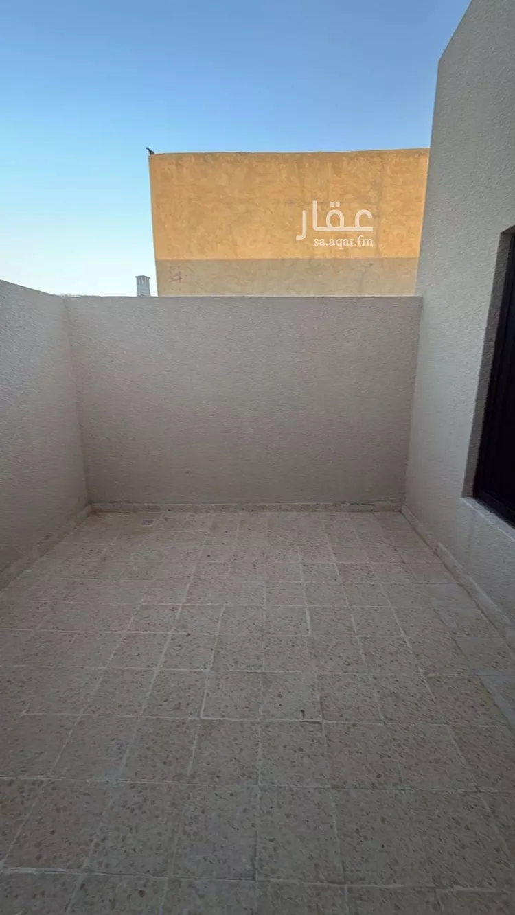 شقة للبيع في شارع نجم الدين الأيوبي, حي السويدي, مدينة الرياض, منطقة الرياض 6