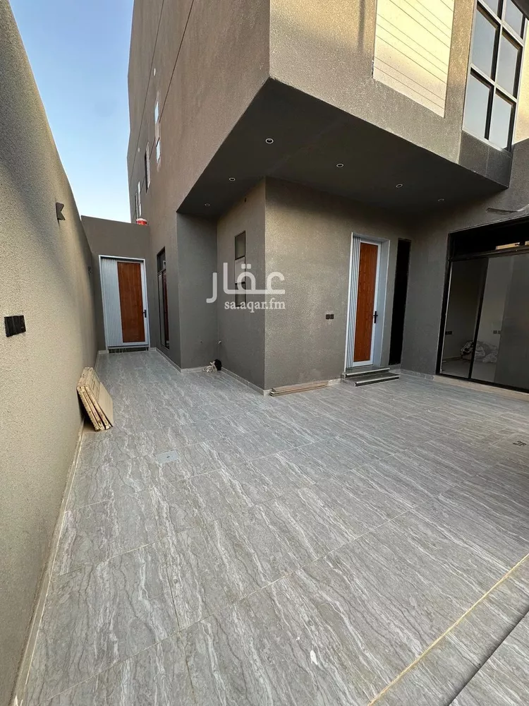 فيلا للبيع في شارع عبدالله العبسي, حي الزهرة, مدينة الرياض, منطقة الرياض