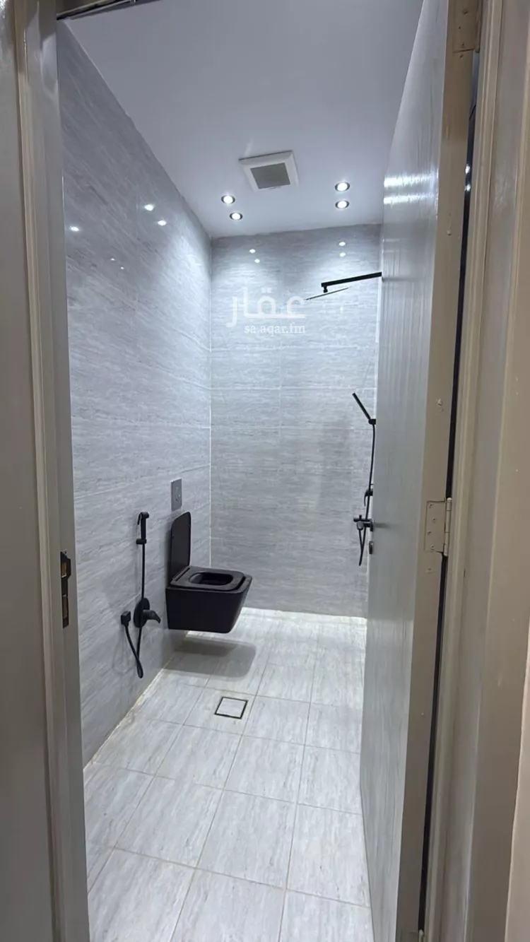 دور للبيع في شارع قيس بن محصن, حي العوالي, مدينة الرياض, منطقة الرياض صورة 4